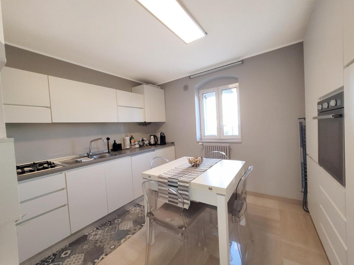 Penthouse In The Heart Of Bari With Terrace Apartment Exterior photo